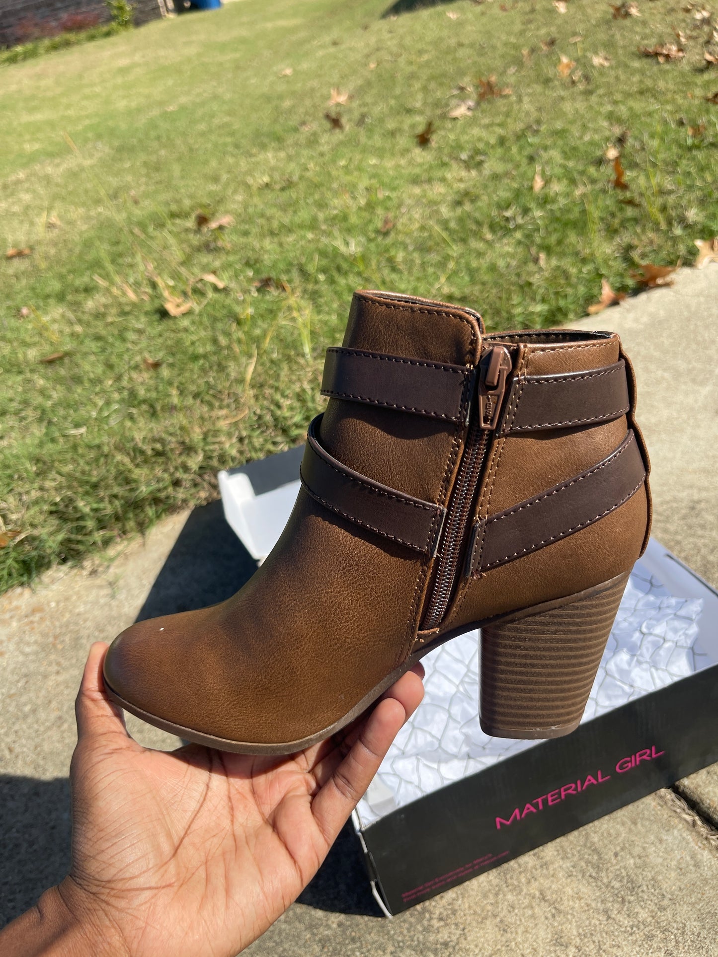 NEW Material girl brown boots women sz 8
