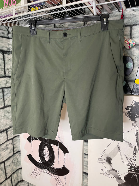 Jachs Green Casual Shorts Men sz 38