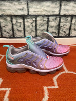 Nike air vapormax pink blue women sz 8.5