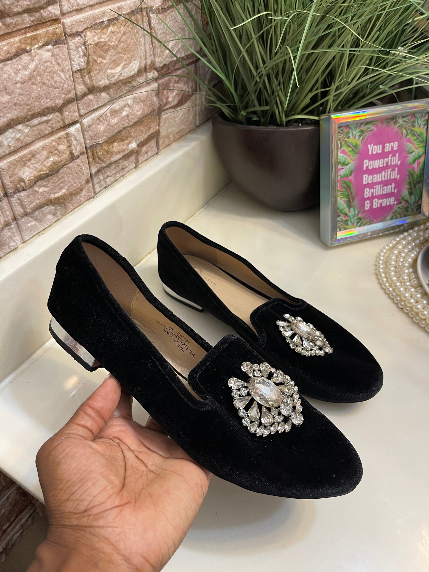 Est 1946 Black Rhinestone Flats Women sz 8