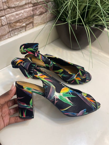 J Renee Black Floral Heels Women sz 10