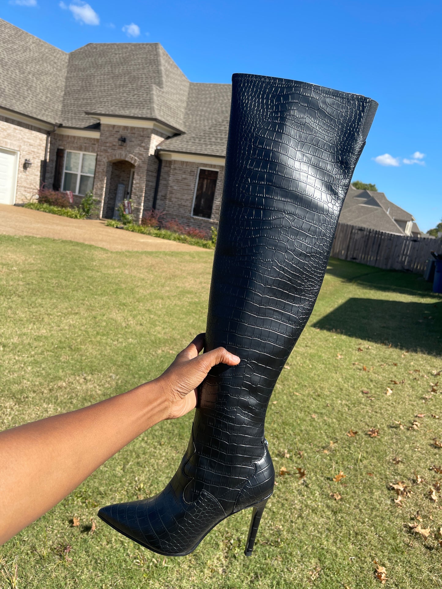 NEW Guess Tall black boots women sz 8.5