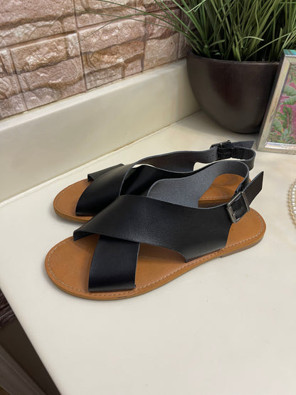 Universal Threads Black Sandals Women sz 9