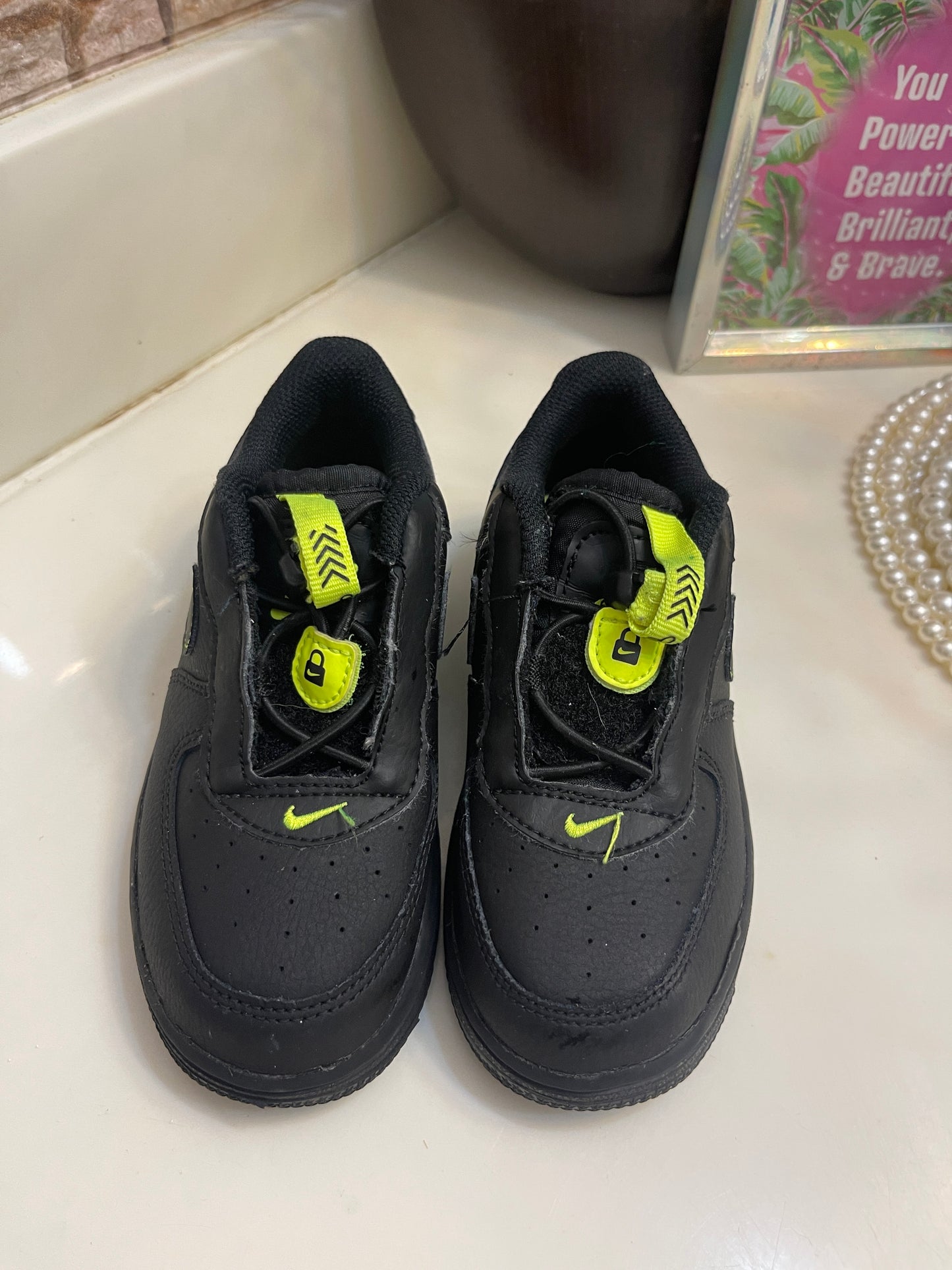 Nike Air forces Black Neon Green boys toddler sz 10c