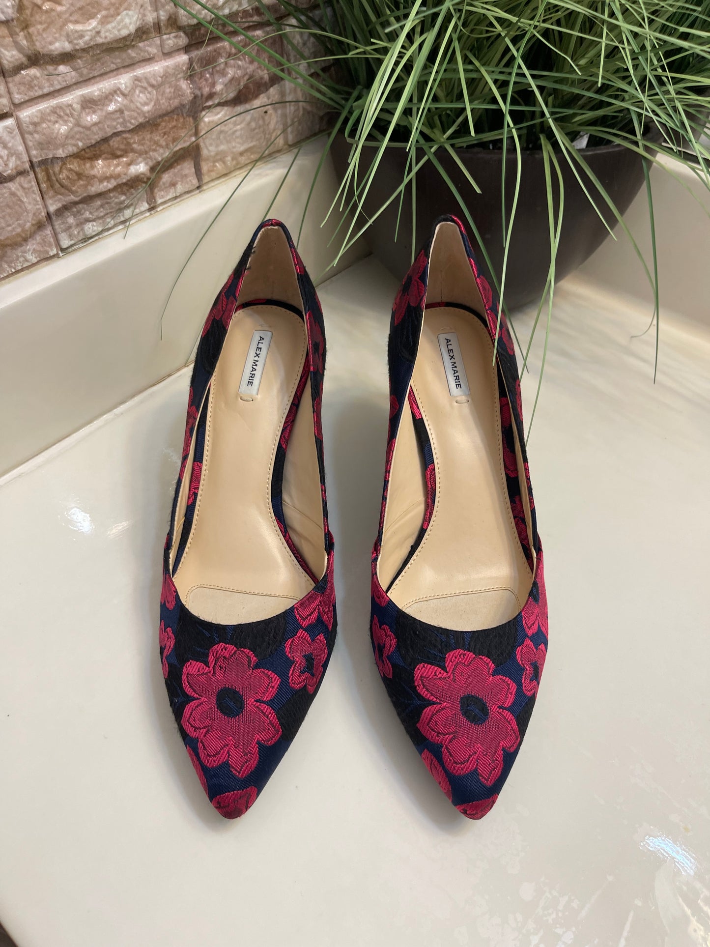 NEW Alex Marie Navy Blue Pink Floral Low Heels Women sz 9