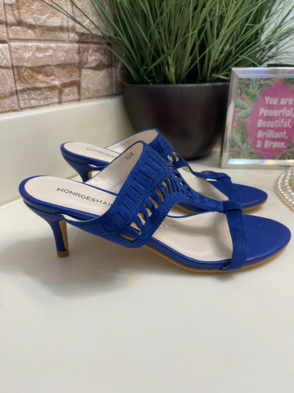 Monroe & Main Blue Low Heels Women sz 8.5