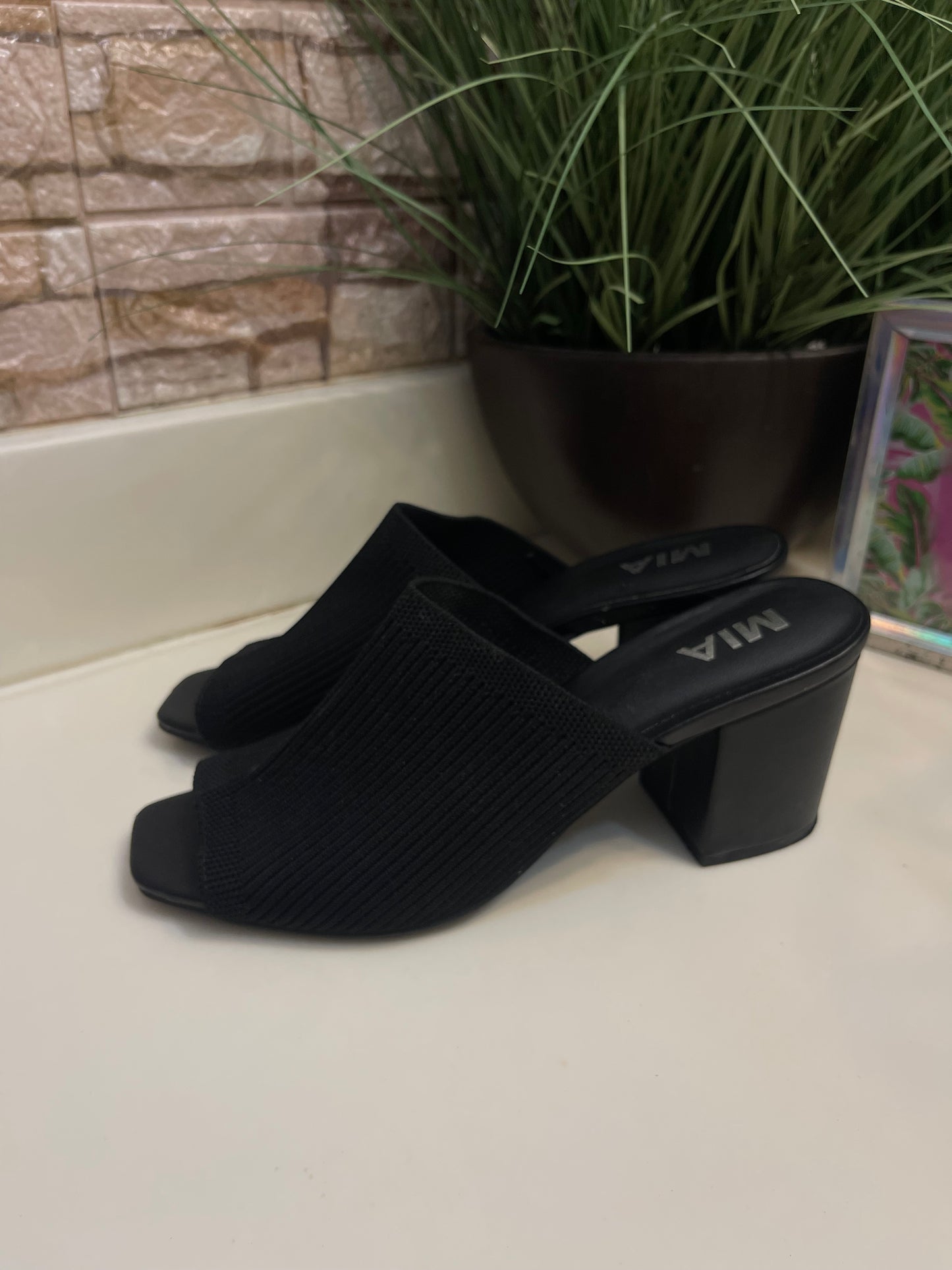 MIA Black Low Heels Women sz 7.5