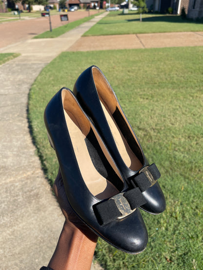 Ferragamo Black Low Heels Women sz 7