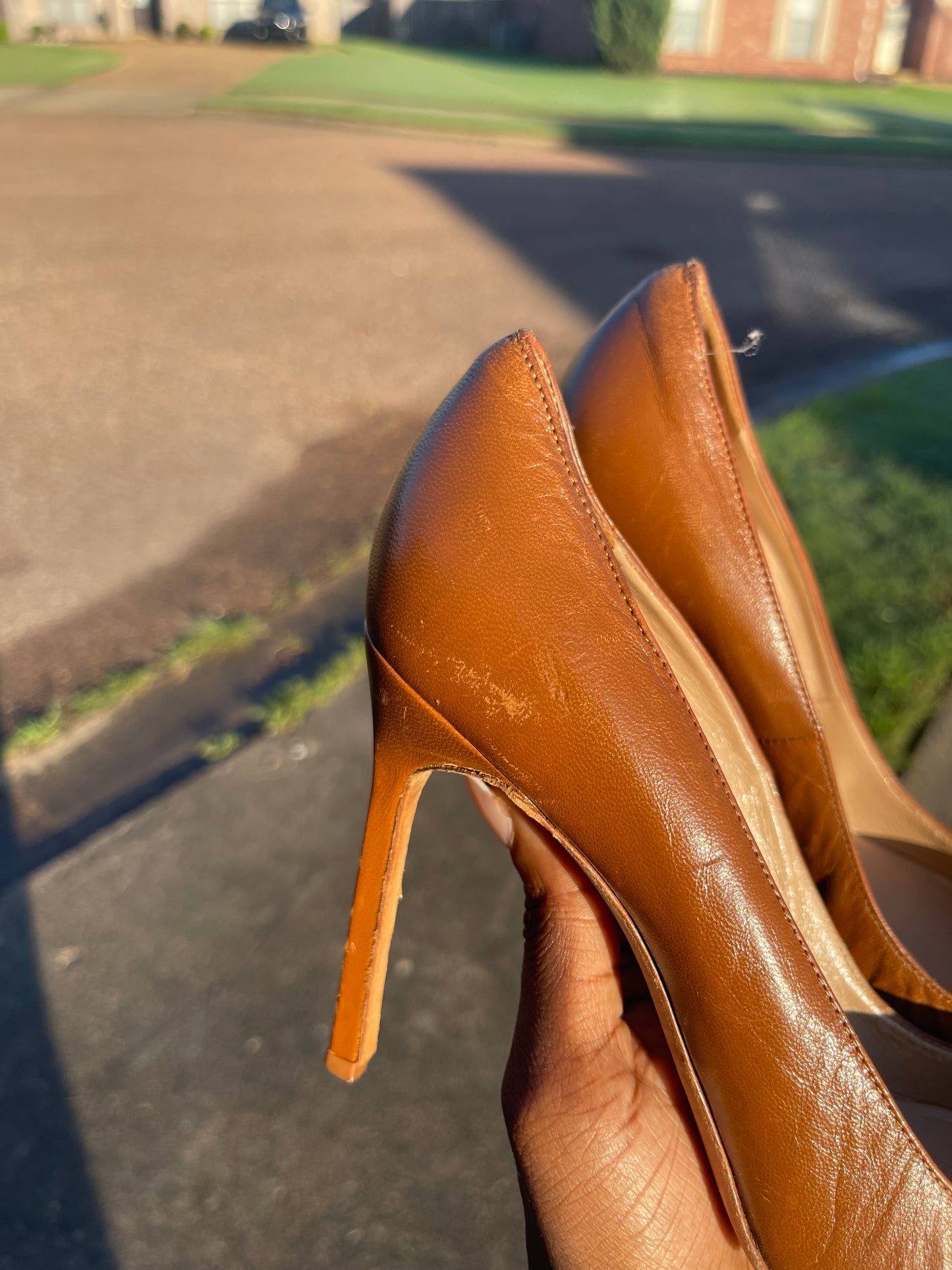 Manolo Blahnik Brown Heels Women sz 39.5 = 8.5