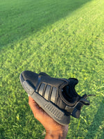 Adidas black toddler sz 8
