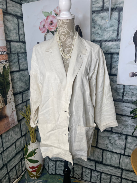 Miso Off White Blazer Top Women sz 4 (can fit a Medium)