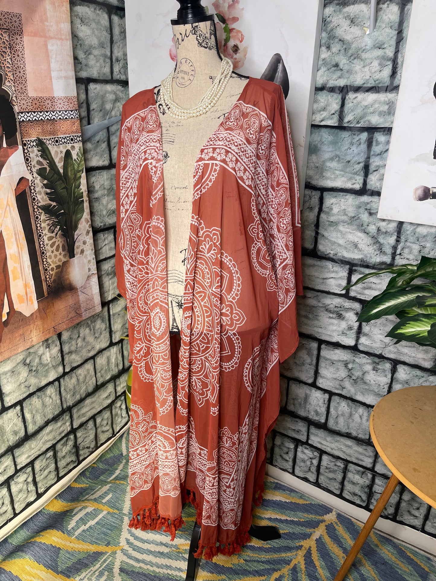 BloomChic Orange White Duster Cover Women sz One Size (WOULD SAY IT IS ONE Size)