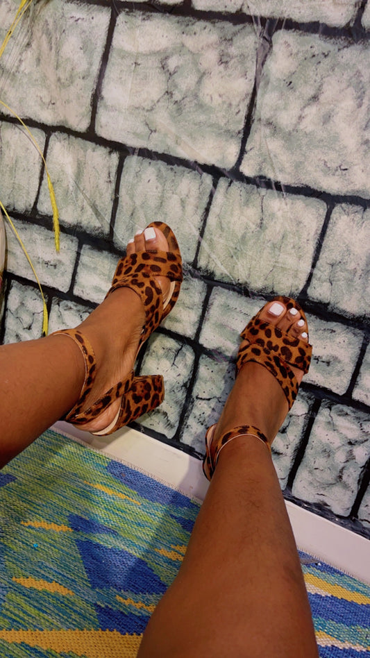 Modern Rebel Brown Print Heels Women sz 10