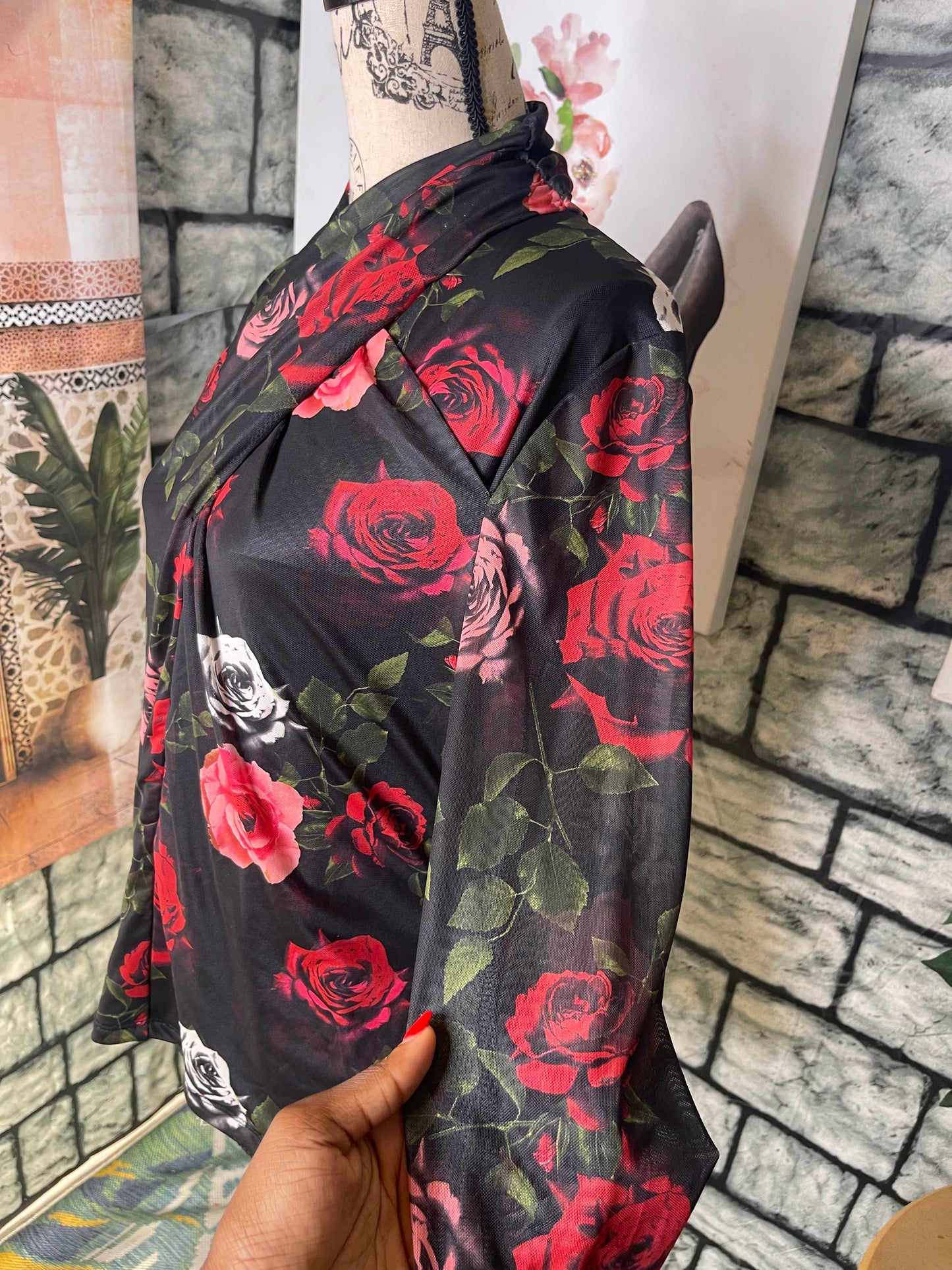 NEW NYC Black Red Floral Blouse Women sz Large