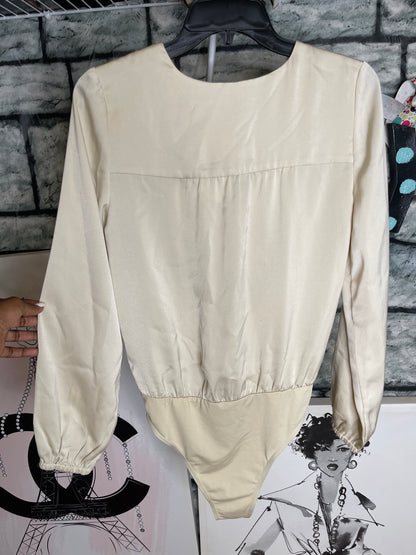 NEW Adelyn Rae Beige Bodysuit Blouse Women sz Small