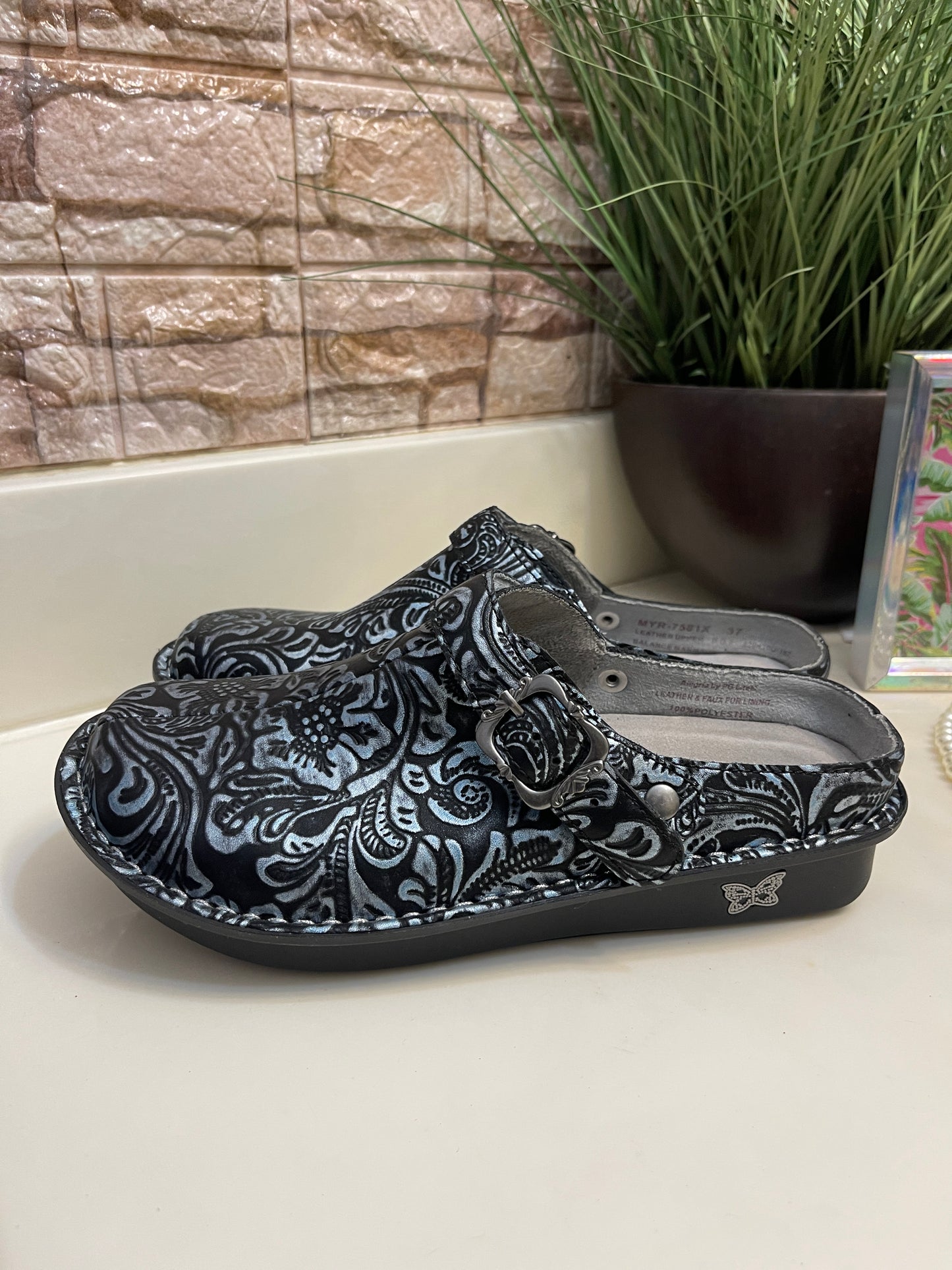 NEW Alegria Black Gray Mules Women sz 37 = sz 7/7.5