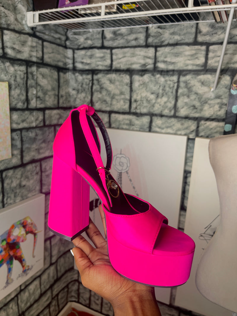 Pink platform heels women sz 9