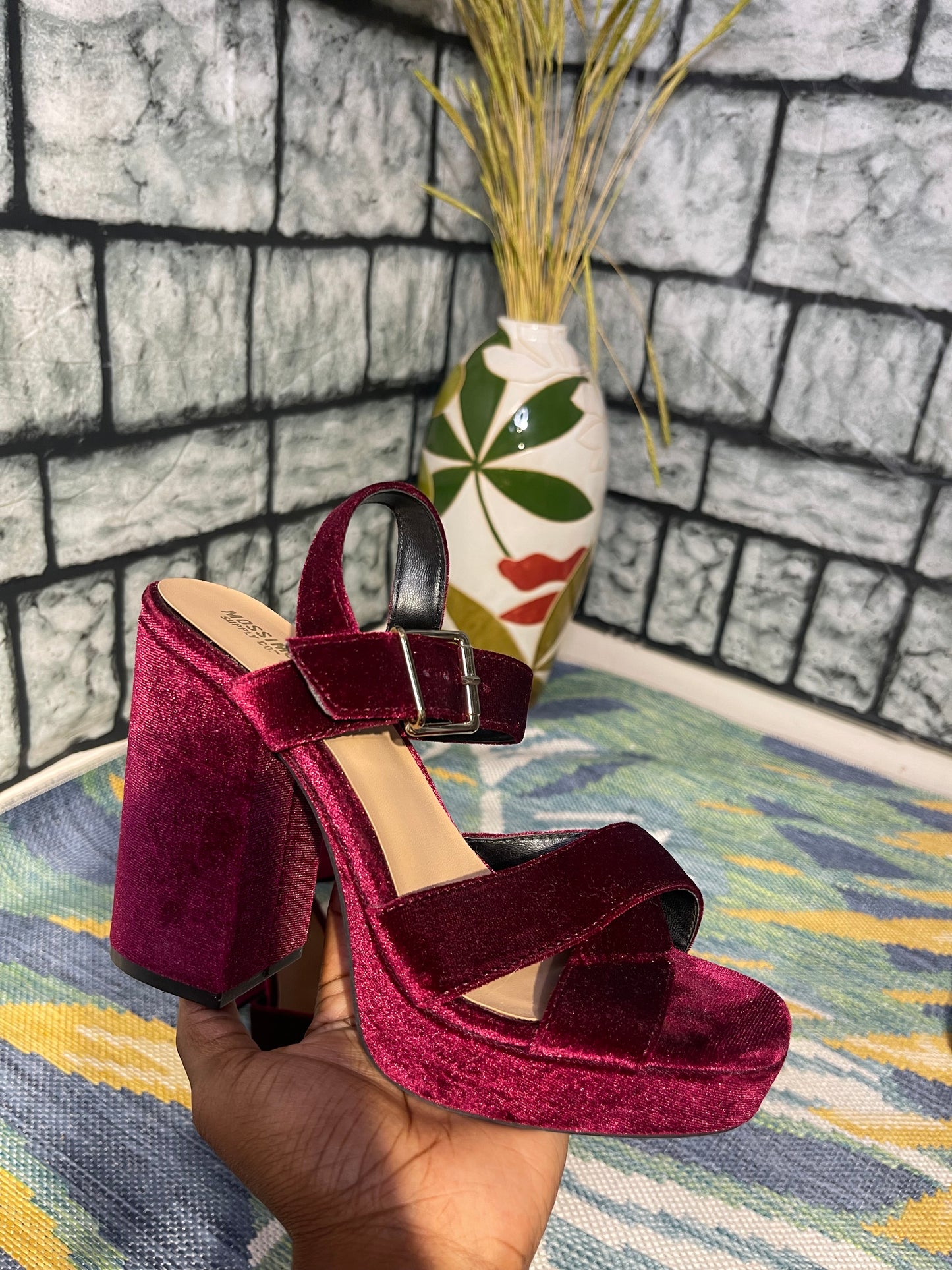 Mossimo Burgundy Chunky Heels Women sz 7.5