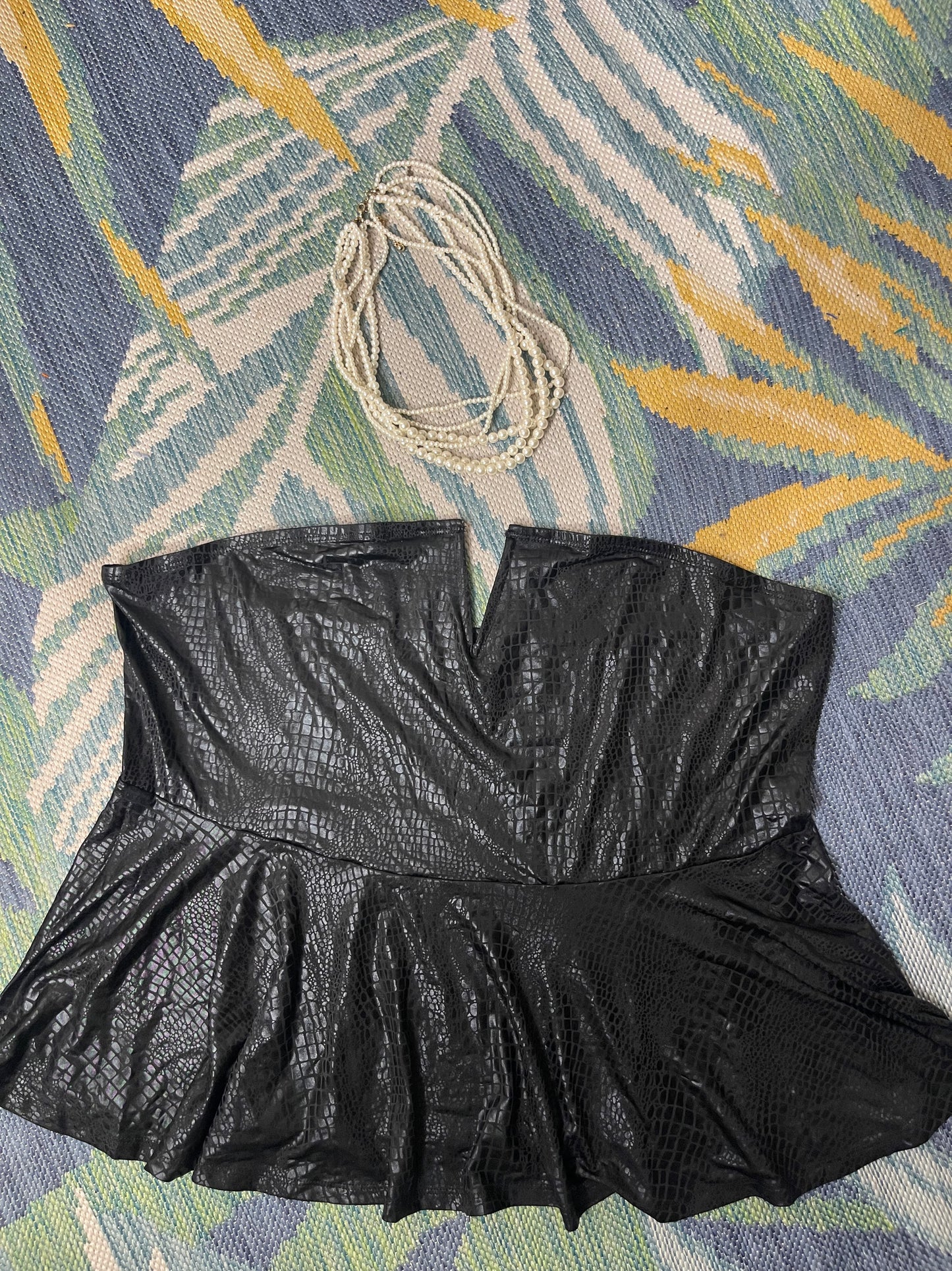 Black Print Strapless Top Women sz 2XL