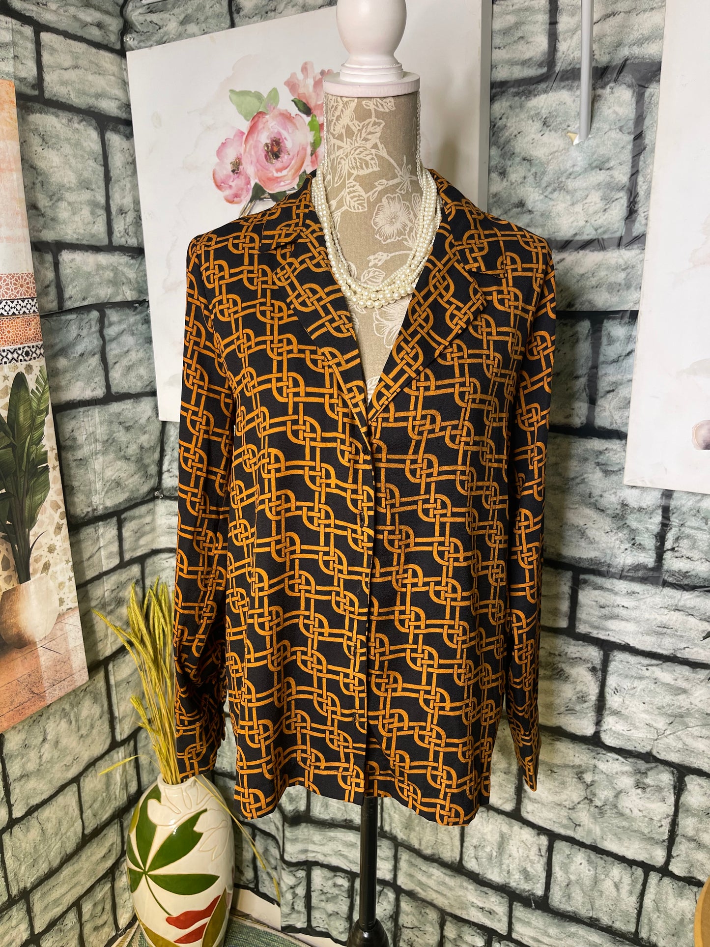 Forever 21 Black Orange Print Blouse Women sz Large