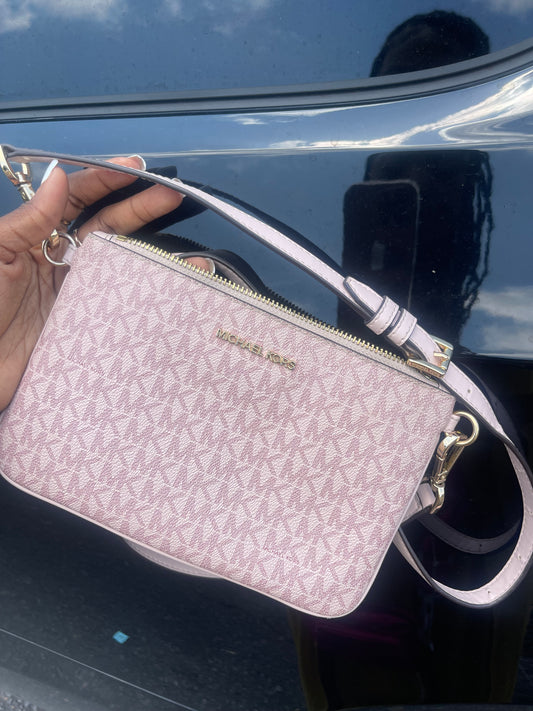 Michael kors crossbody pink