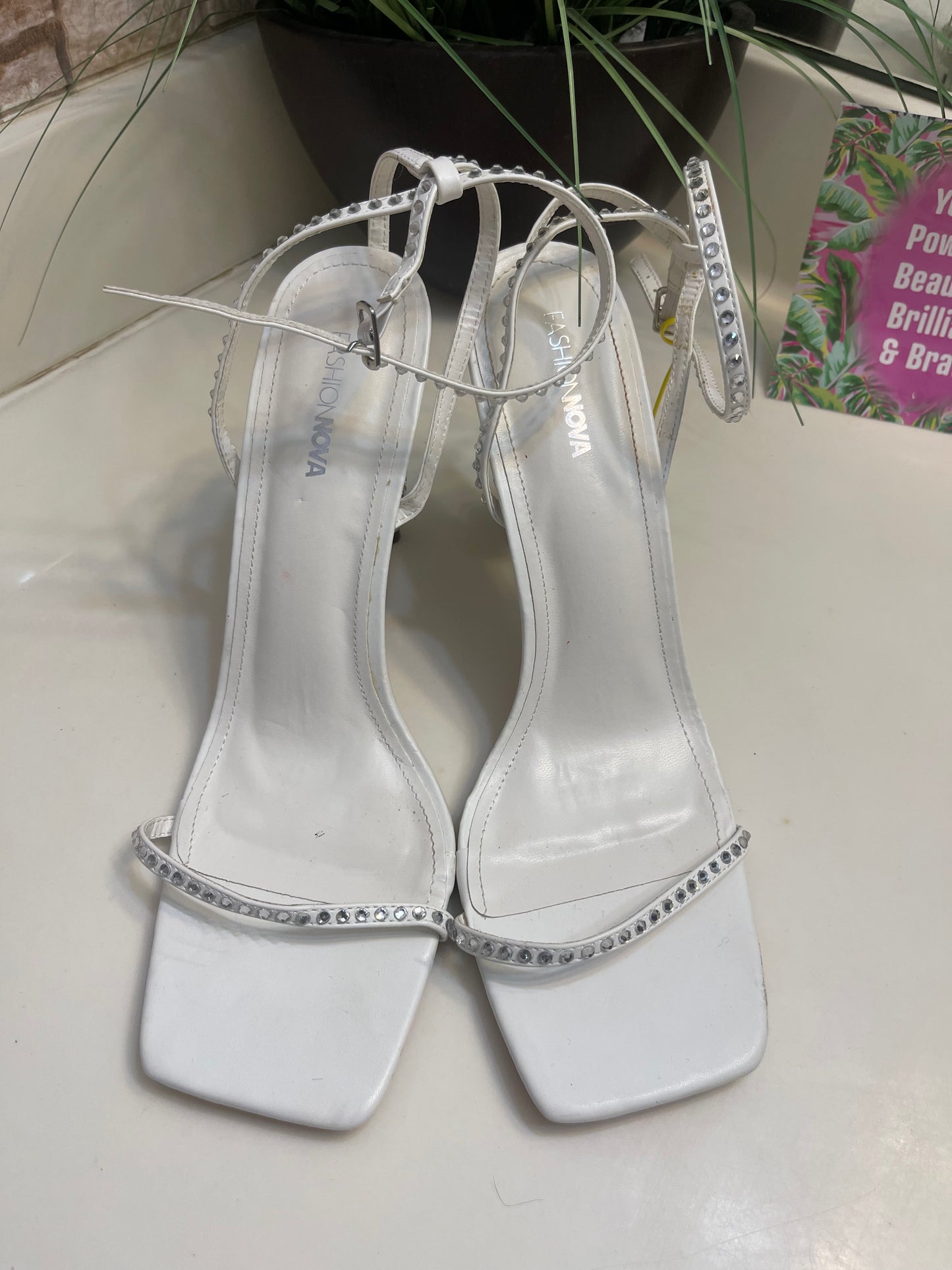 Fashion Nova White Heels Women sz 11