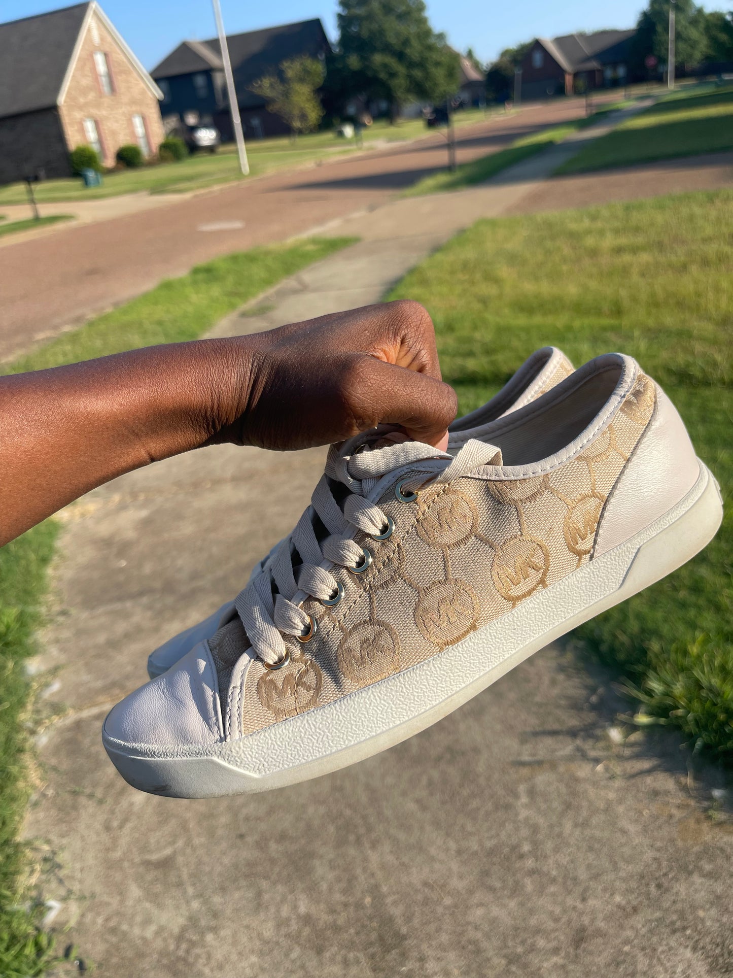 Michael Kors Beige Sneakers Women sz 7