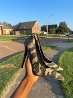 Xoxo green camo heels women sz 7