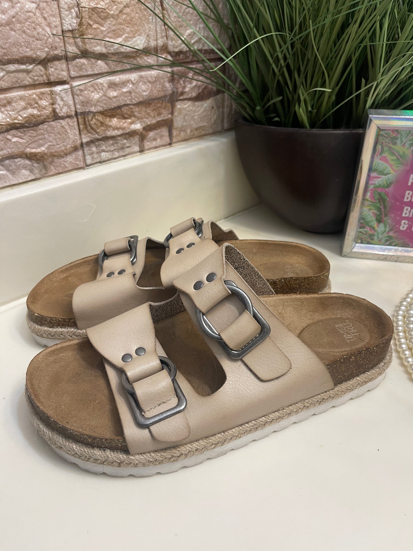 Time & Tru Beige Platform Sandals Women sz 8