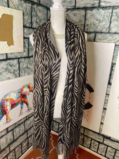 Gray Black Print Scarf wrap