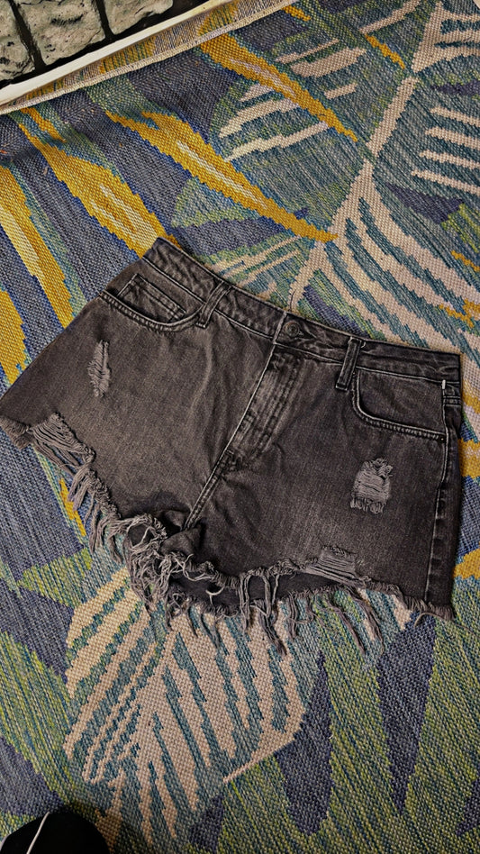 Forever 21 Black Denim Shorts Women sz 29
