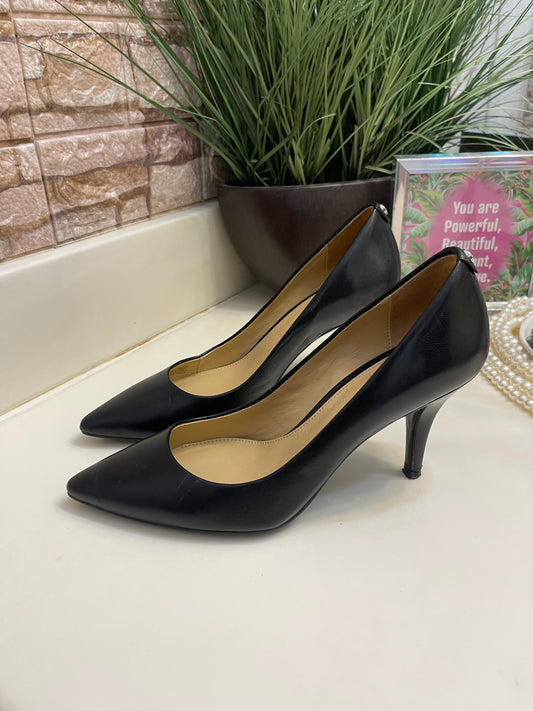 Michael Kors Black Low Heels Women sz 6.5