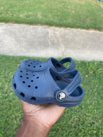Crocs blue toddler sz 7