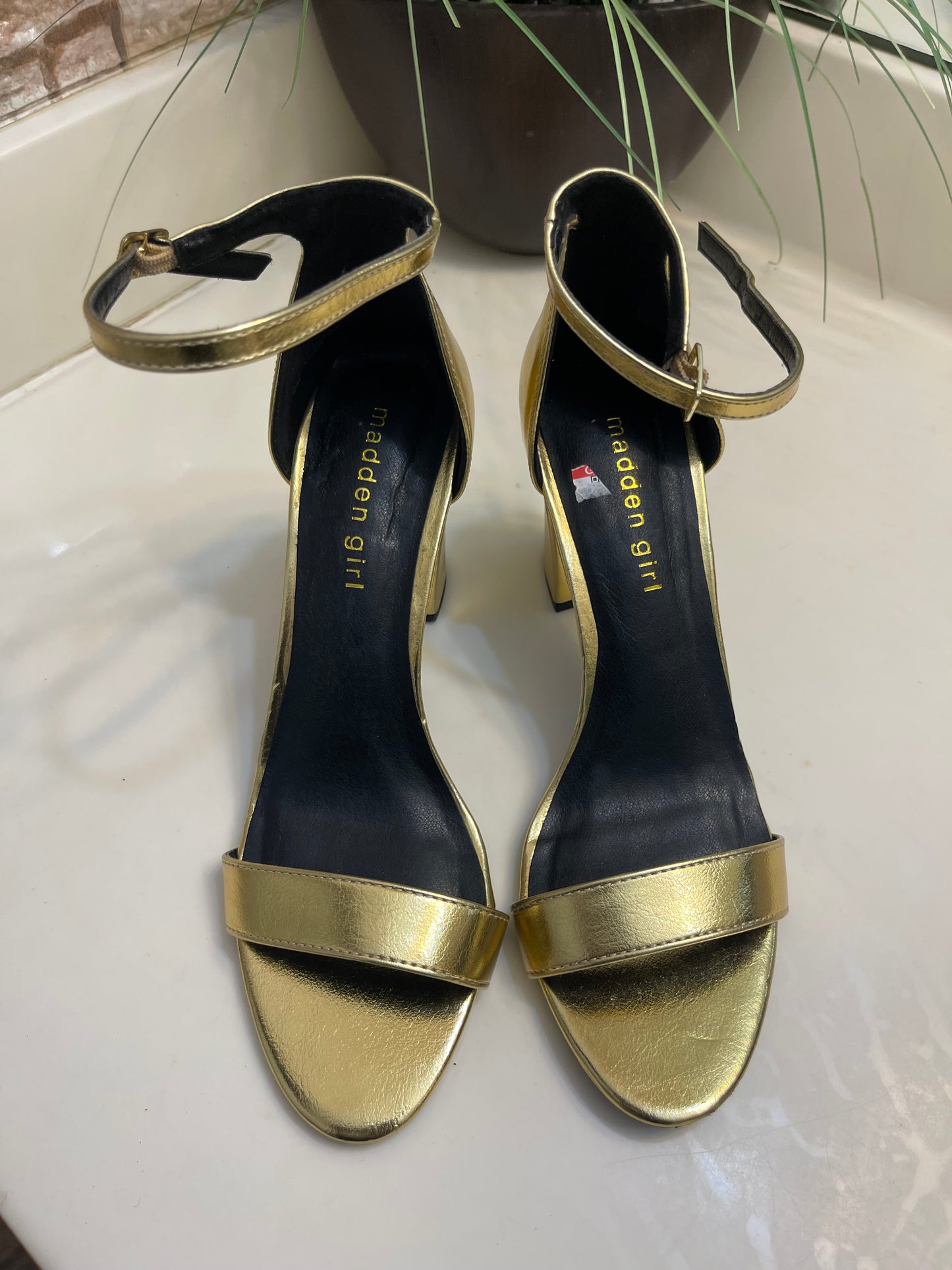 Madden Girl Gold Heels Women sz 8.5