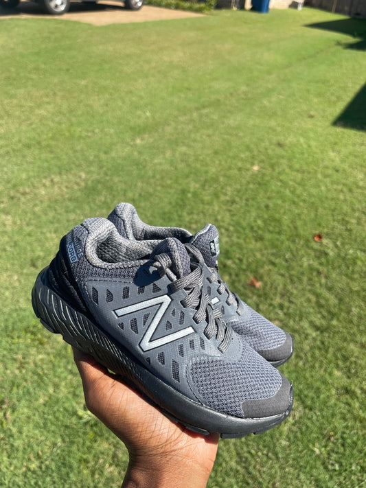New Balance Gray Boys sz 13