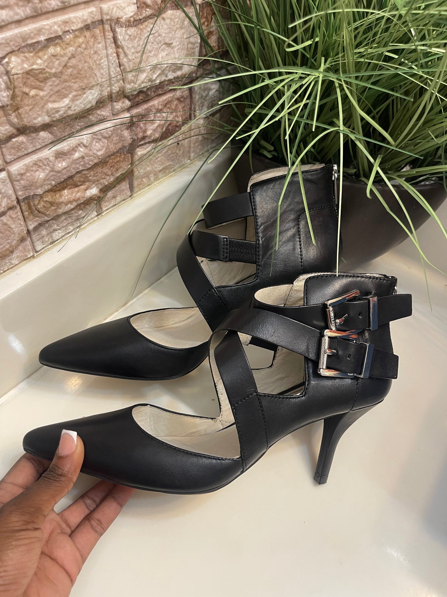 Michael Kors Black Low Heels Women sz 8