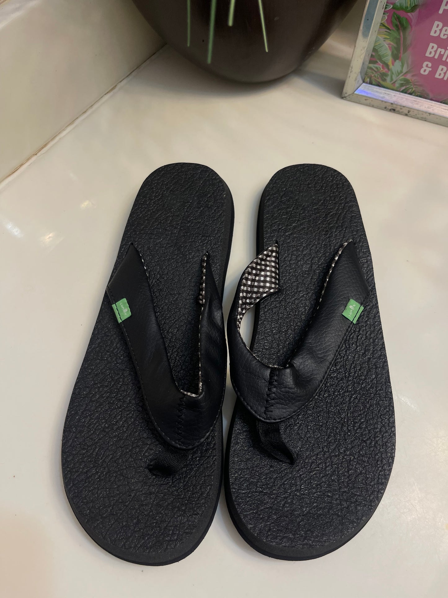 NEW Sanuk Black Sandals Women sz 8