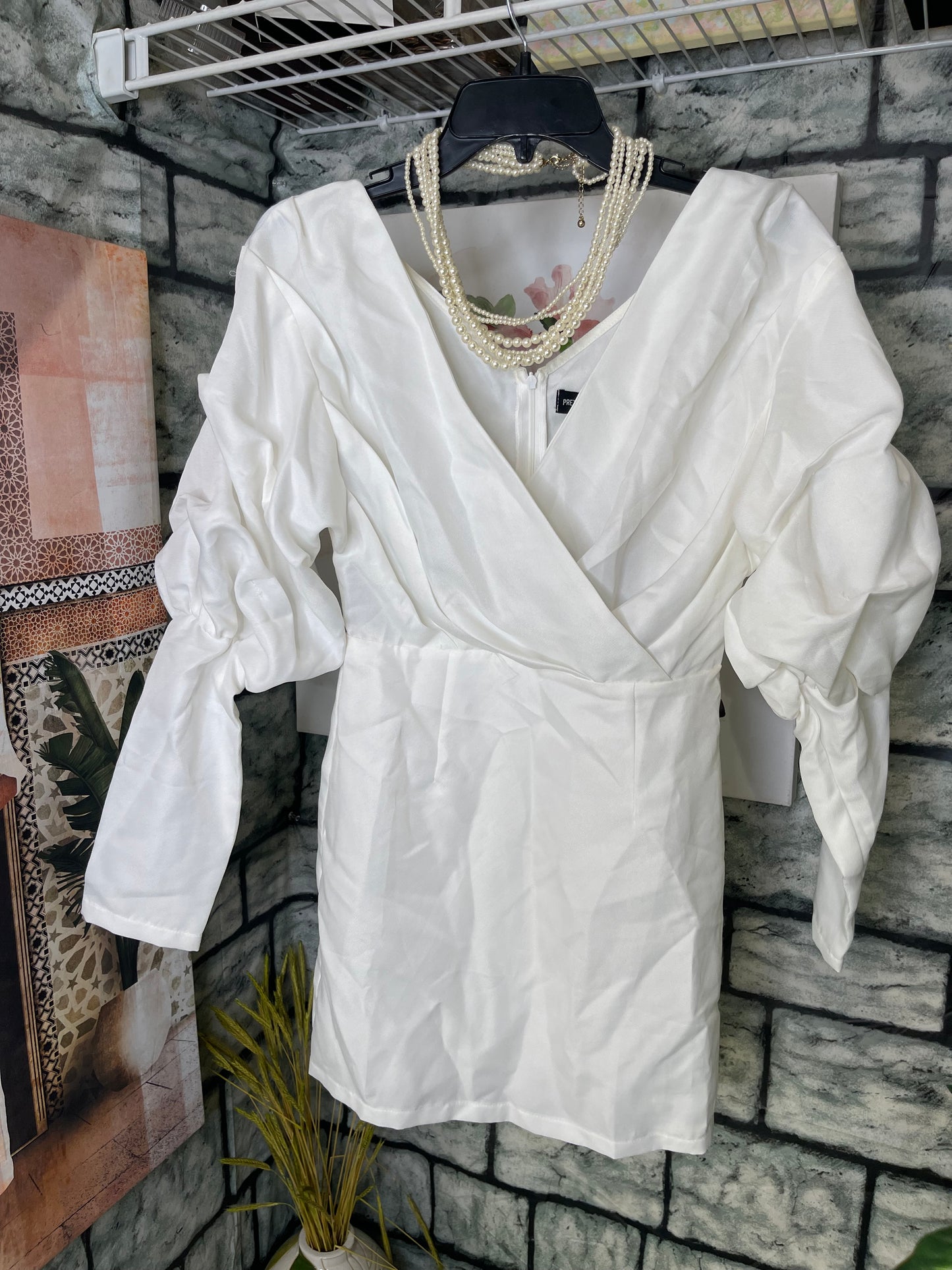 NEW Pretty Little Thing White Dress Women sz 4