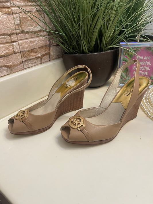 Michael Kors Tan Wedges Women sz 8