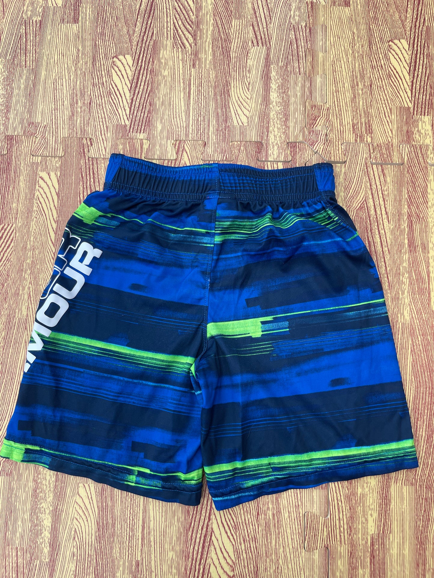 Under Armour Blue Green Shorts Boys sz 5